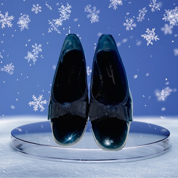 SALVATORE FERRAGAMO kitten heels sz 9! - Picture 2 of 8